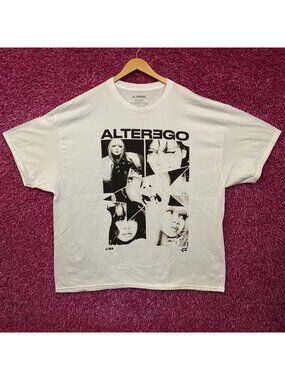 Lisa Alter Ego Portrait Pop Graphic T-shirt 3XL